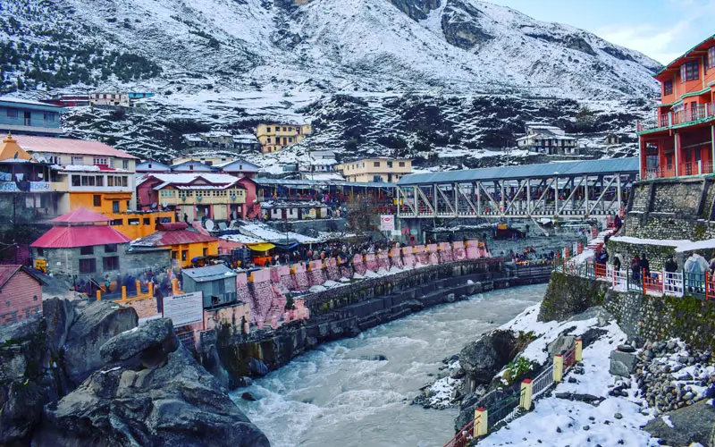 North India Group Tour Packages Covering Delhi, Rajasthan, Varanasi & Himalayan Foothills