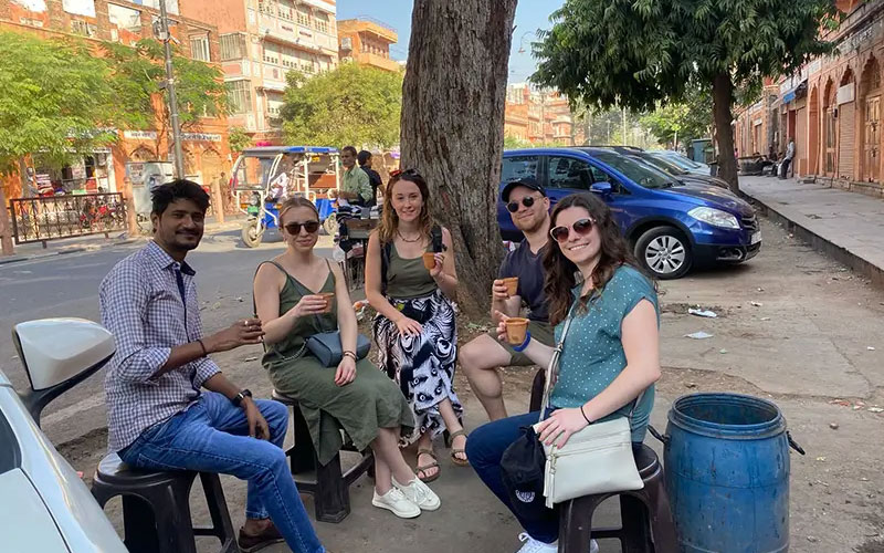 Private Driver and Tour Guide in India