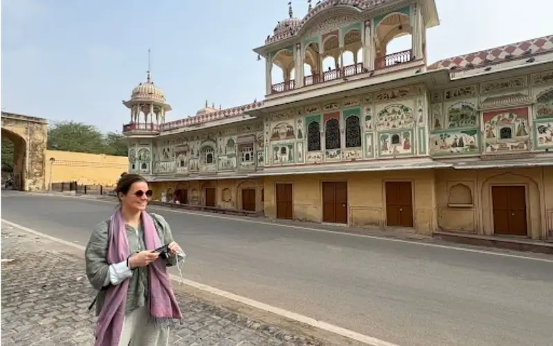 What to Wear in India as a Female Tourist: Golden Triangle Packing Guide