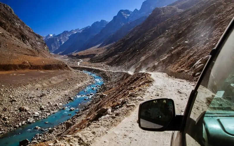 Why Traveling by Road in India Feels Like the Ultimate Adventure for Travelers