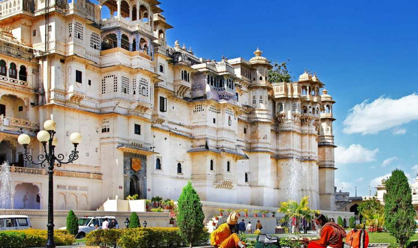Tour Guide Services In Udaipur